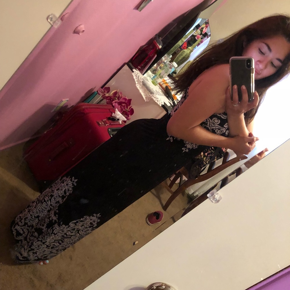 Dress - Picture 4 of 4